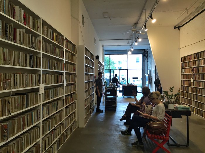 Tolle Spezialbücherei in New York: Die rooklyn Art Library