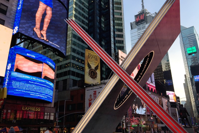 Valentinstag in New York Times Square