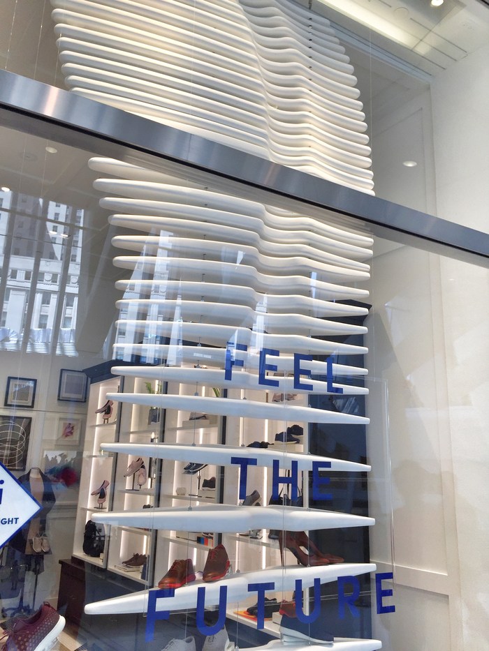 Schaufenster in der World Trade Center Mall